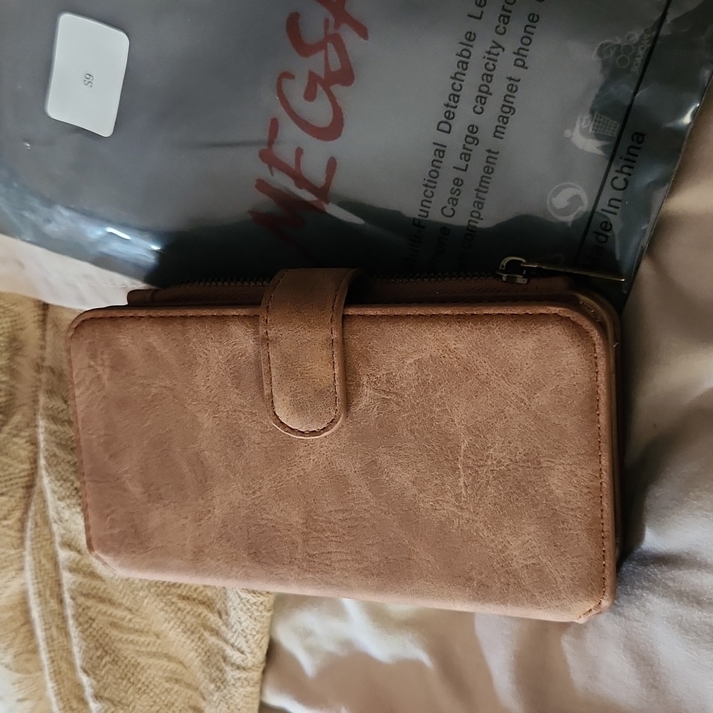 Leather Wallet Cell Phone Case w/Glass Screen Protectors